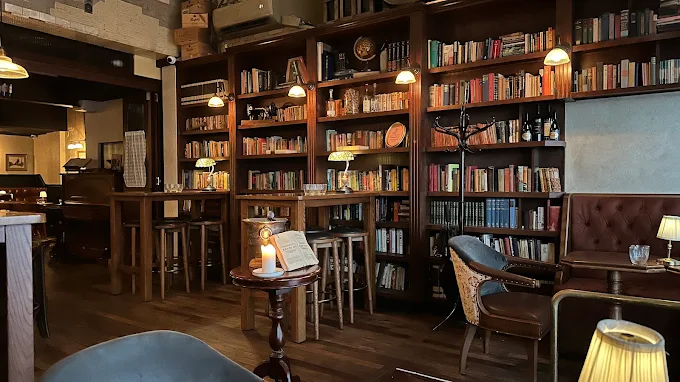 Inside Henry G's Wine Parlour — the bar and wine selection